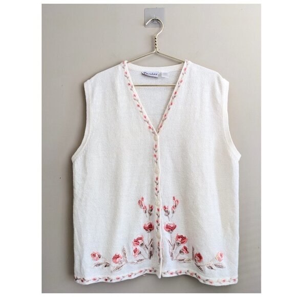 Tanjay Petites Vintage floral embroidered knit vest - Picture 1 of 5